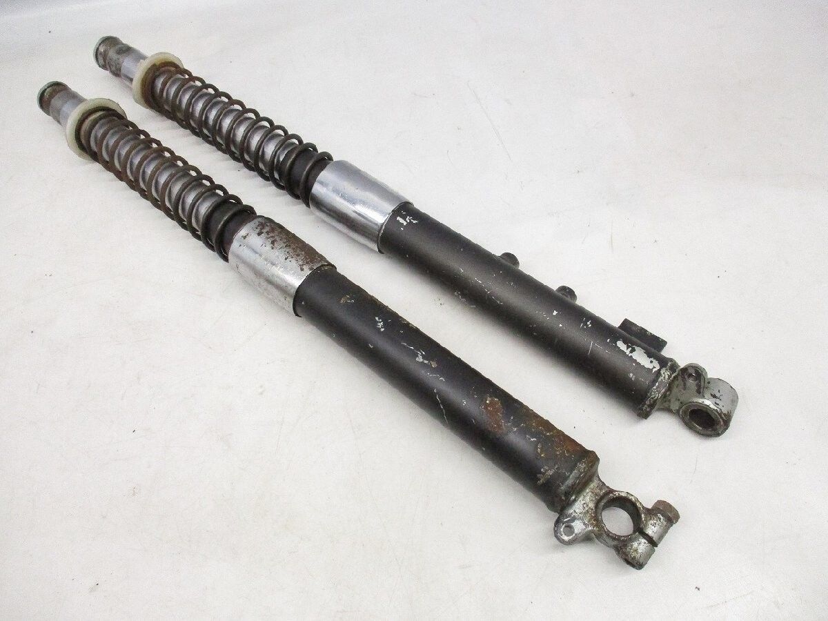 A7 Yamaha 125A7 Front Fork 28Y13