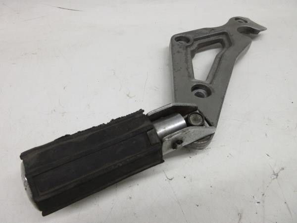 XJ750A5G8 tandem step left 02Y40