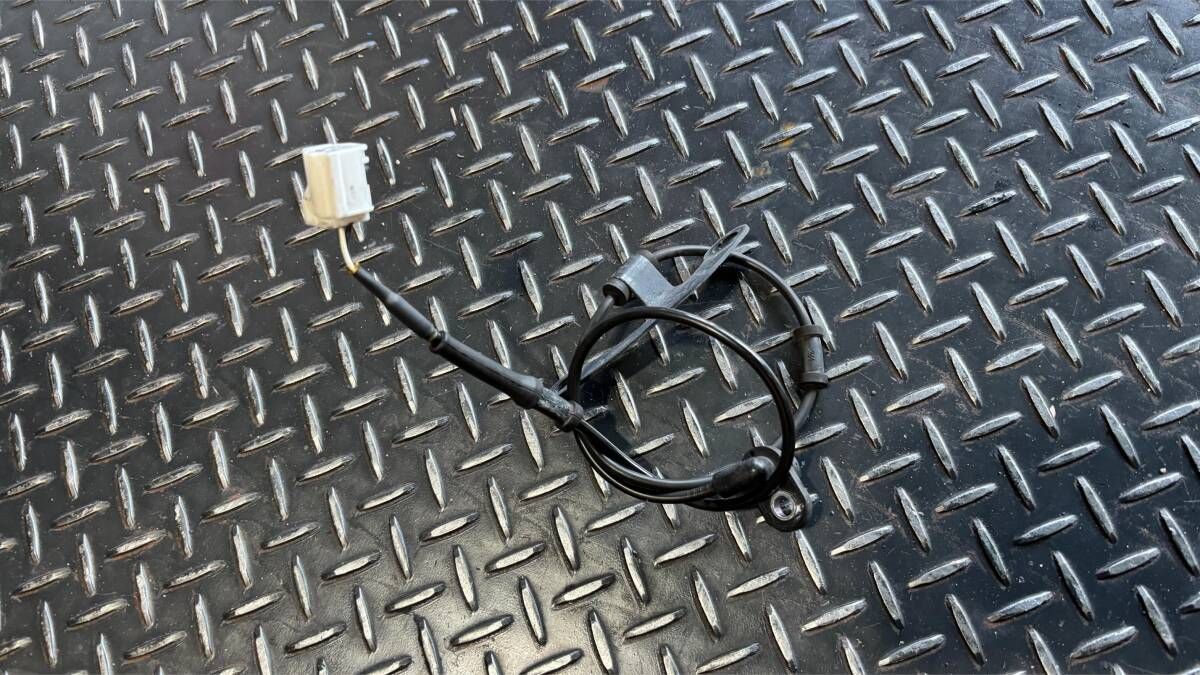 Yamaha FZS25 Injection Stock Front Wheel ABS Sensor